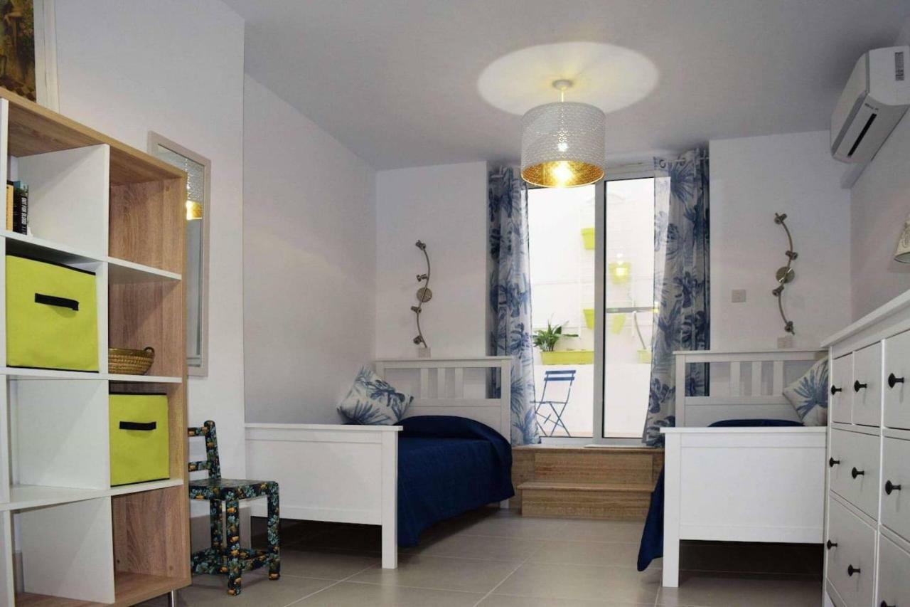 Private Apartment In Pembroke St Julians Extérieur photo